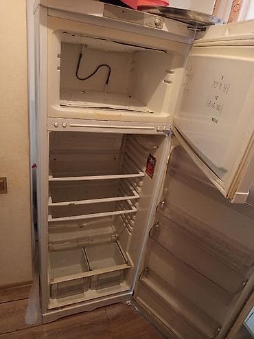 qosqu soyuducu: İki qapılı məişət soyuducu - Rəng: ağ - Üst hissədə ayrıca dondurucu — 2