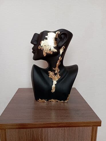 1 hefteye kökelmek: Heykəl 
ölçü 28sm — 1