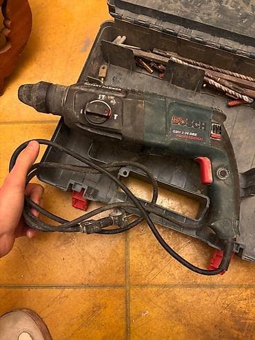 Asia: Tikinti-alət dəsti Tərkib: - Rotary Hammer – SDS tipli patron, rejim — 4