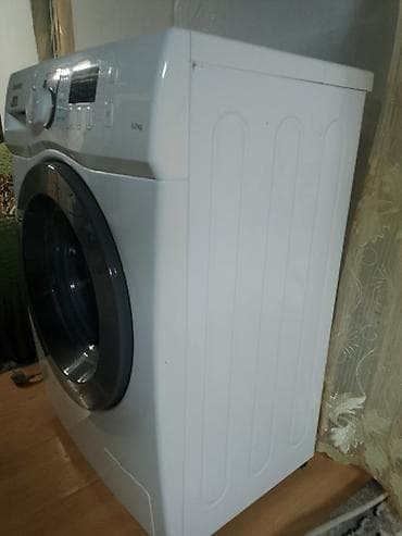 Samsung 6 kl. 3 ilin maşınıdı. sadəcə üz korpusu şəkildə də göründüyü — 3