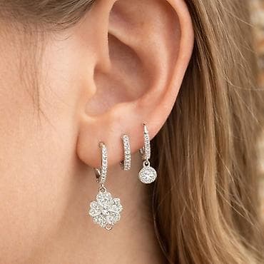 Zərgərlik əşyaları: Premium keyfiyyətli sırğa satılır. Məhsul yenidir, material paslanmaz — 1