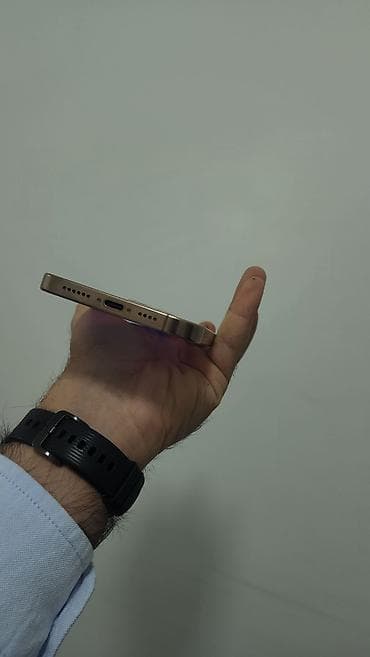 iphone 1: IPhone 16 Pro Max, 256 GB, Qızılı, Face ID — 4