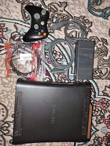 Xbox 360 120gb yaddaş içəridən çiplə təzhiz olunub aurora yazılıb