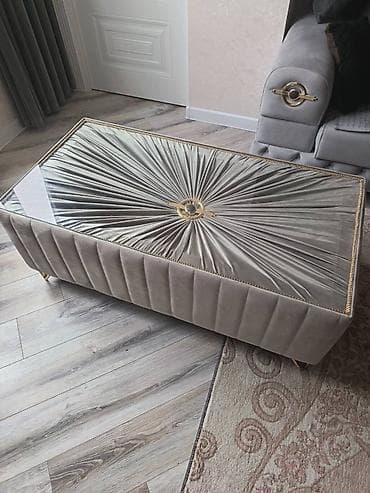 Jurnal masası, Yeni, Açılmayan, Taxta, Dördbucaq masa