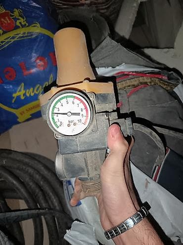 Şlanqlar: Su nasosu üçün avtomatik təzyiq rele-si (press-control) və manometrlə — 1