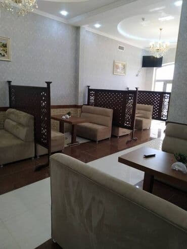 sumqayit bulvarinda restoranlar: Ziya Bünyadov Prospektinde Omid ticaret merkezinin yanında,Yegane — 5