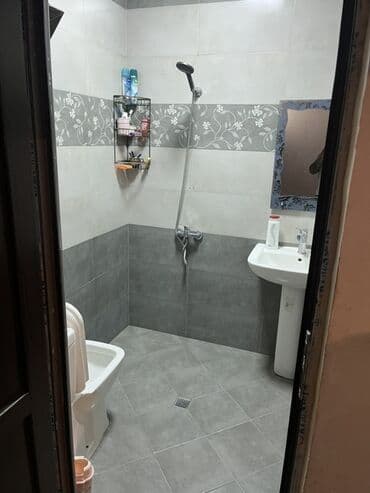 фотостудия советская квартира: Satılır – 2 otaqlı mənzil/interyer paketi - Geniş zal: divan — 2