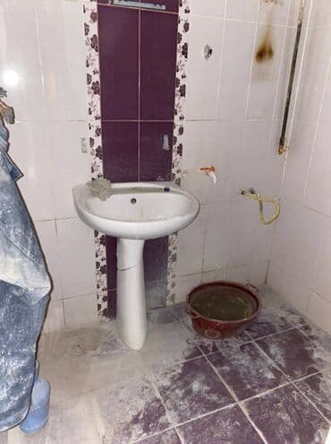 ucbucaq evlər: Bakı, 2 otaqlı, Köhnə tikili, m. Qara Qarayev, 60 kv. m — 12