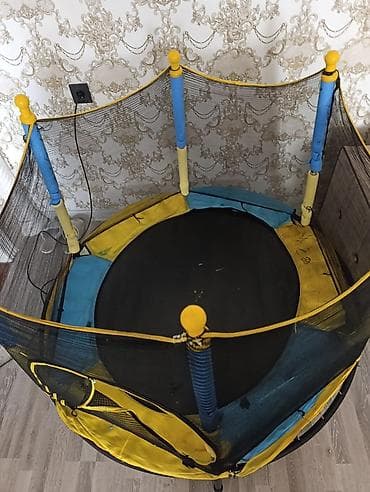 batut: İşlənmişdir. təcili satılır Uşaq üçün dairəvi mini trambolin. Model — 3