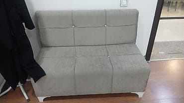 vuruq masinlar satisi: Divan salon ucun.
Ela veziyyetde 50 azn 
Unvan 28 aff mol
Vesile🌹7432 — 1