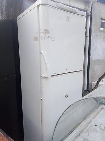 indesit: Xaladenlik satilir islekdi 60 azn isdeyen yazsin 055-200-30-00 unvan — 1