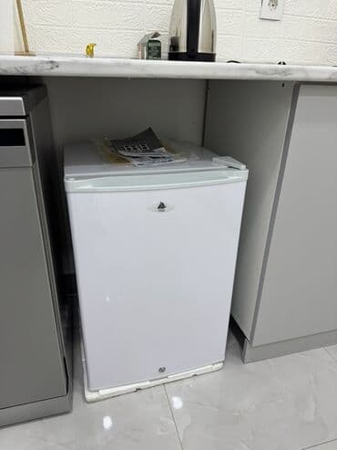 Soyuducular: Mini Soyuducu Satılır, rəng - Ağ, Dolab içi — 3