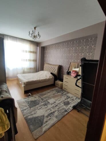 gorədildə satılan evlər: Bakıxanov qəs., 3 otaqlı, Yeni tikili, m. Neftçilər, 106 kv. m — 6