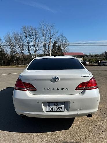 daewoo 2005 model: Toyota Avalon: 3.5 l | 2007 il Sedan — 4