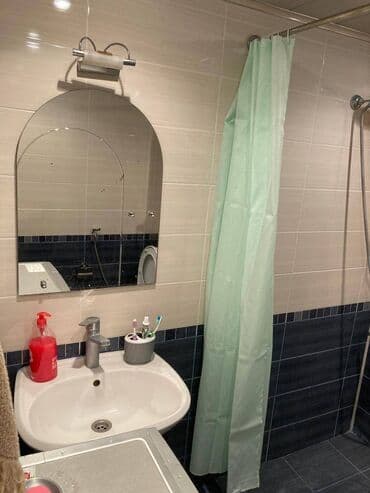 qubada aylıq kirayə evlər: Binəqədi rayonu,9 mkr,2 otaqlı təmirli,əşyalı mənzil kirayə verilir.Bu — 4