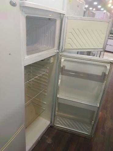 Duxovkalar: İki qapılı məişət soyuducusu - Üst hissədə ayrıca dondurucu bölmə - — 1