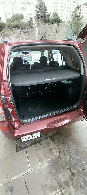 kia sorento 2005: Suzuki Grand Vitara: 2.7 l | 2005 il 225000 km Ofrouder/SUV — 8