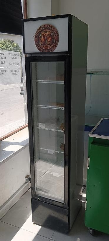 vitrinləri: Vitrin soyuducu tecili satilir 280azn. Hec bir problemi yoxdur — 1