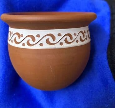 bakal: Saxsı qablar satılır.Pitiqabı,qatıqqabı,yeməkqabı,bakal.Çeşidlər — 10