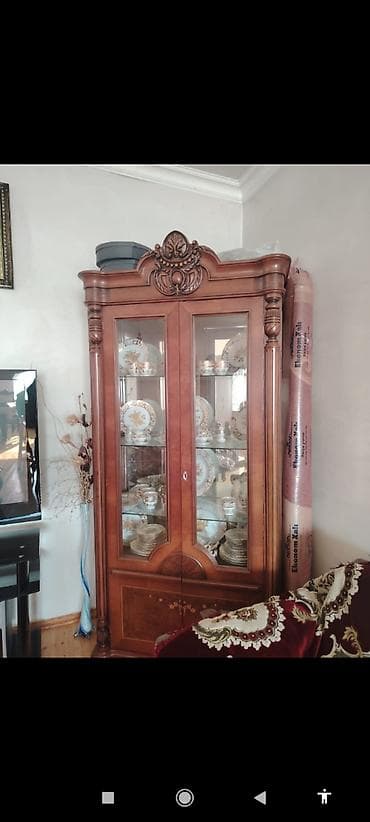 2 el carpayi: Klassik üslubda qonaq otağı mebel dəsti - Material: ağac (qoz rəngli — 1