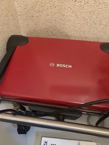 Qril Bosch, rəng - Qırmızı