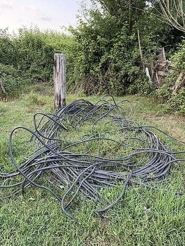 Transformator xəttindən yaşayış evinə çəkilmiş elektrik kabeli — 3