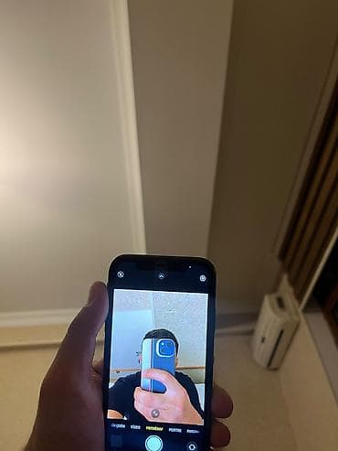 iphone 11 satilir: IPhone 11, 64 GB, Qara — 1