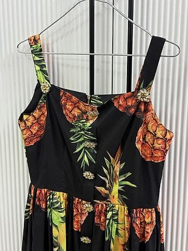 nisan xonca: Çooxx möhtəşəm dondu. 1 dəfə geyinilib. Türkiyə istehsalı, M razmer — 3