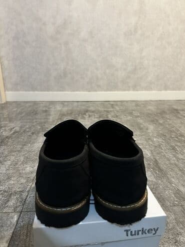 Tərliklər: Kişi mokasin ayaqqabısı - Rəng: qara - Üslub: klassik mokasin — 3