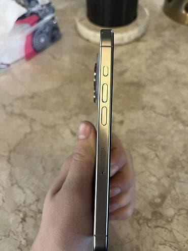 termal kamera: IPhone 15 Pro, Space Gray, Face ID — 4