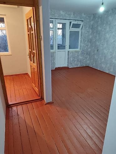 yevlax kirayə evlər: Mingəçevir şəhəri H.Əliyev pros. 70, Atabankın yanı, bank tərəfdən — 1