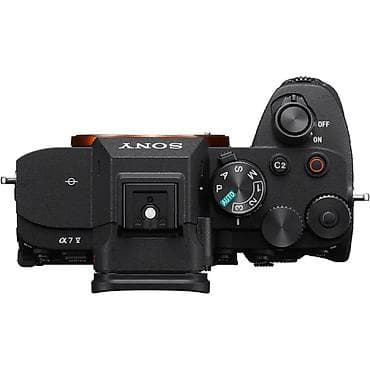 Sony Alpha 7 IV (A7 IV) tam kadr güzgüsüz fotoaparat gövdəsi - 33 MP