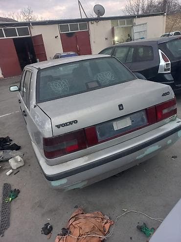 volkswagen jetta 2003: Volvo 460: 1.7 l | Sedan — 2