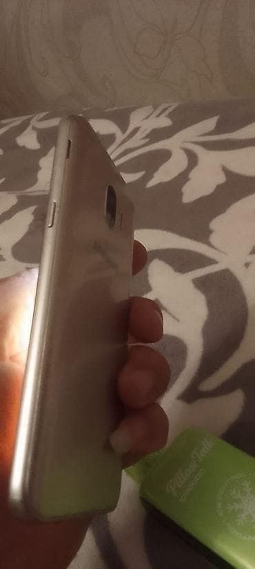 Samsung Galaxy J2 Core, rəng - Qızılı, İki sim kartlı