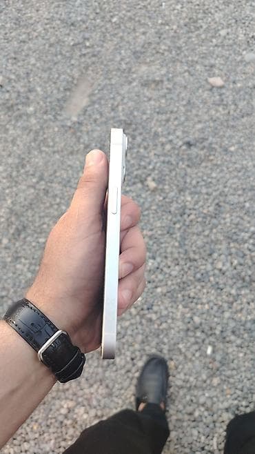 Техника и электроника: IPhone 13, Белый, Face ID — 5