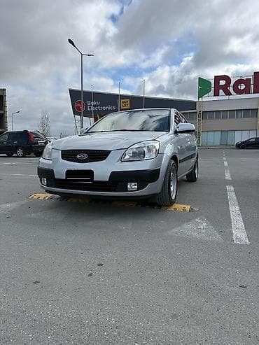kia piride: Kia Rio: 1.4 l | 2007 il Hetçbek — 2