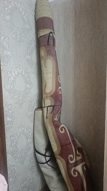 tamet daslar: Məhsul: Xalça Təsvir: - Klassik naxışlı, qırmızı-bordo və bej — 1