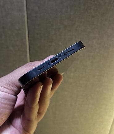 apple ipad 13: IPhone 13, 128 GB, Midnight, Zəmanət, Simsiz şarj, Face ID — 4
