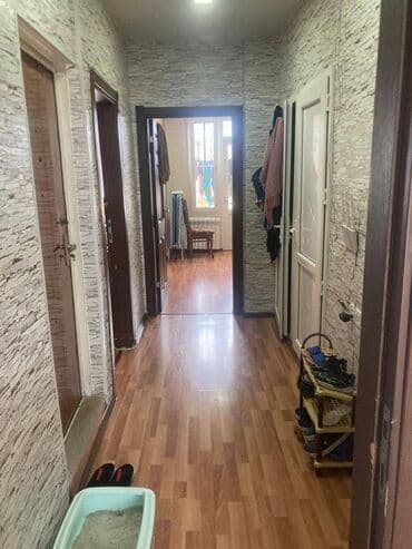 məhlə evi: Bakı, Bakıxanov qəs., 2 otaqlı, Köhnə tikili, m. Neftçilər, 60 kv. m — 5