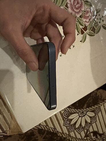 tap az iphone 13: Samsung Galaxy S23, rəng - Qara, Simsiz şarj — 3