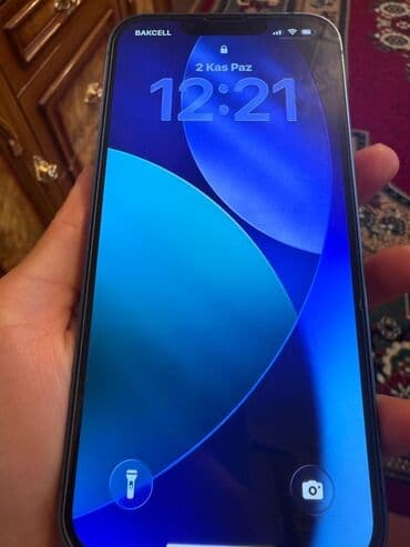 iphone 11 barter var: IPhone 13, Mavi, Face ID — 2