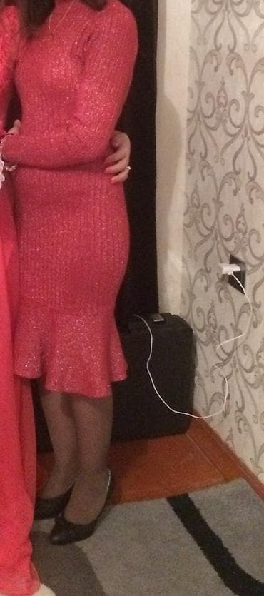 Sviterlər: Coco bakudan alınıb 99azn 1defe geyinilib 30azn satılır.eyinde çox — 4