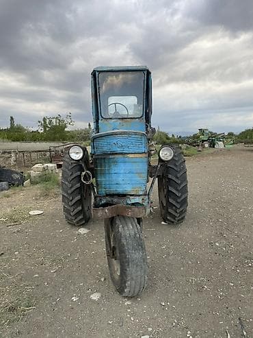 disk r16 type 1: Traktor MTZ tipli, mavi rəngli, kabinalı Texniki xüsusiyyətlər - — 1
