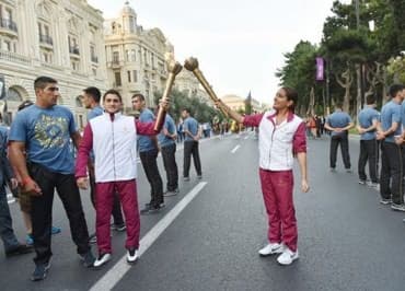 шафран диет оригинал: Baki alimpiya spartivni desti. 100 faiz tam ariginaldi. 1,70 boy,60 — 1