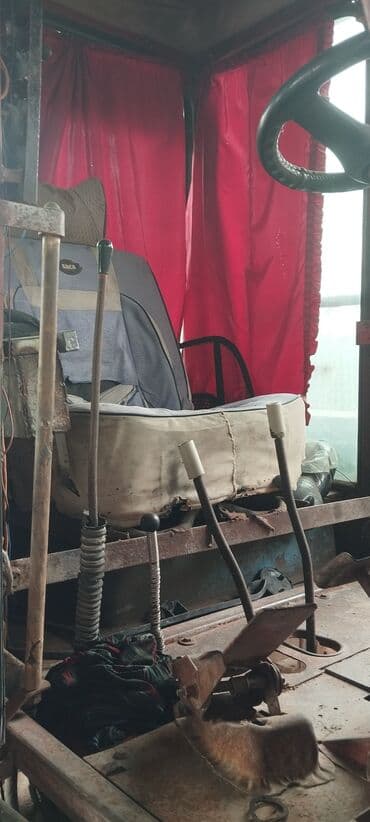 tap az avtobuslar ve xususi texnikalar: Traktor və əlavə aqreqat - Model: MTZ tipli kabinalı traktor (yan — 3