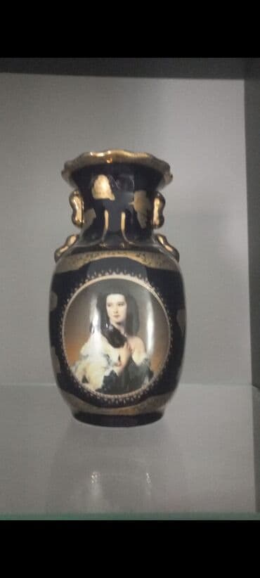 step deke: Bir vaza, Farfor — 1