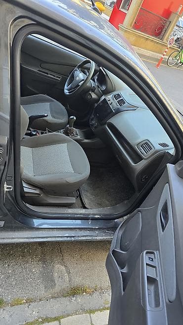 kredit vaz avtomobilleri: Chevrolet Cobalt: 1.5 l | Sedan — 8