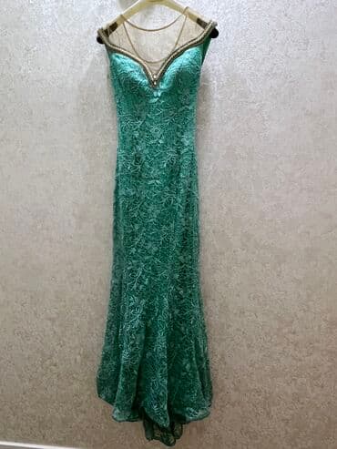 Toy paltarları və aksesuarları: 1 defe toya geyilib — 2