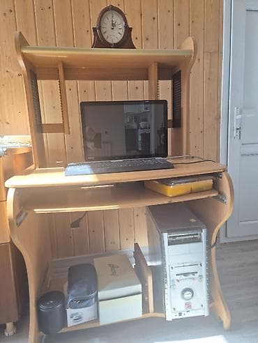 Stolüstü kompyüter, yaxşı vəziyyətdədir, işləkdir (təcili satılır) tək lalafo.az -da Stolüstü kompyüter, yaxşı vəziyyətdədir, işləkdir (təcili satılır) tək