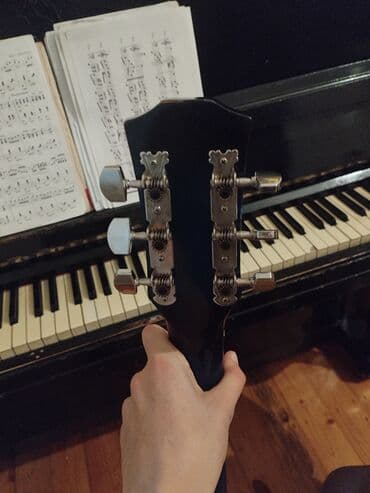 Pianolar: Akustik gitara, 6 sim, İşlənmiş, Ünvandan götürmə — 4